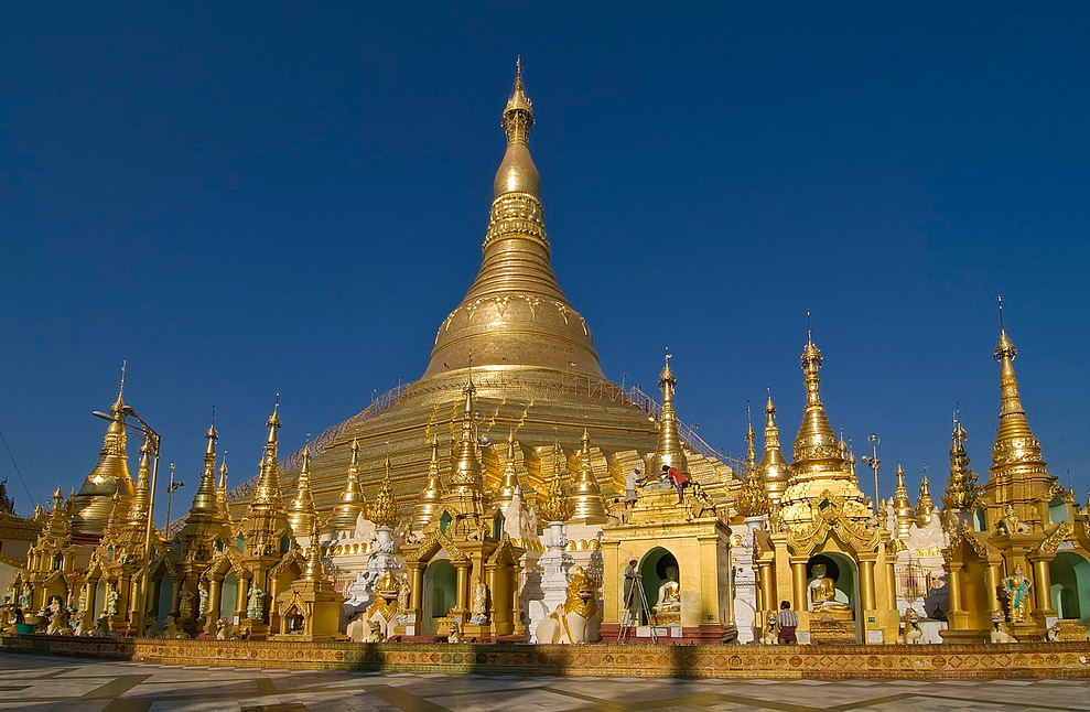 Yangon_Pagoda_Shwedagon.jpg