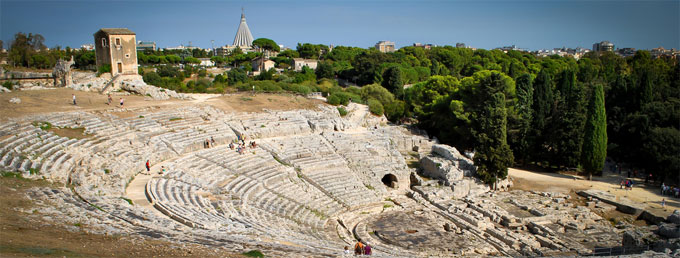Αποτέλεσμα εικόνας για anfiteatro greco sicilia