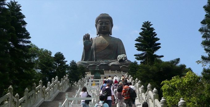 Tian Tan Buddha