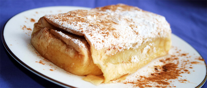 Bougatsa