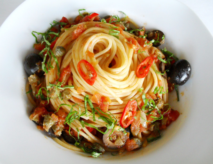 Naples Spaghetti alla Puttanesca (Campania, Italy) - traditional food ...