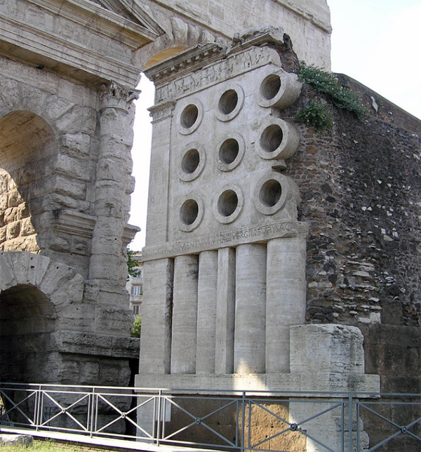 Porta Maggiore (Puerta Mayor)