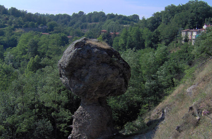 The rock mushroom of Piana Crixia