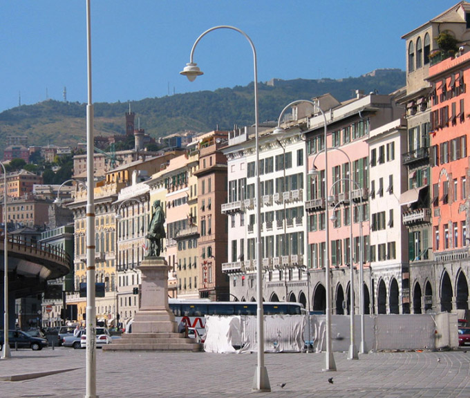 Genova Caricamento