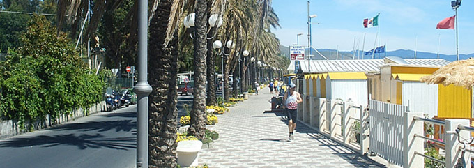 La Promenade à Mer