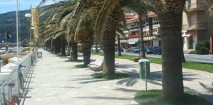 El Paseo Maritimo