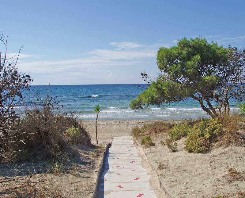 Gallipoli Rivabella (Apulia, Italy) - beach Gallipoli - the beach ...